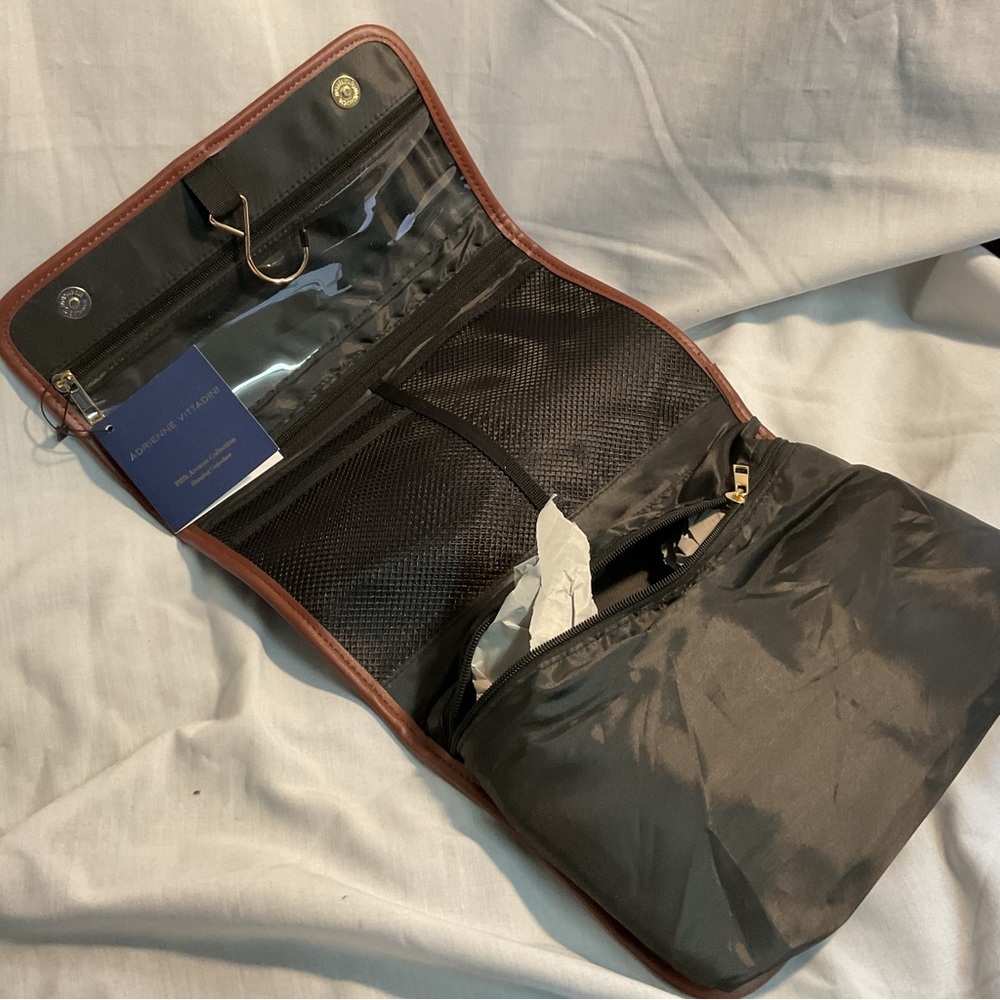 Adrienne Vittadini Brown hanging Travel Cosmetics Organizer Bag (#4).
